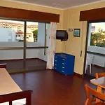 Апарт-отель Parque Amendoeiras 2*