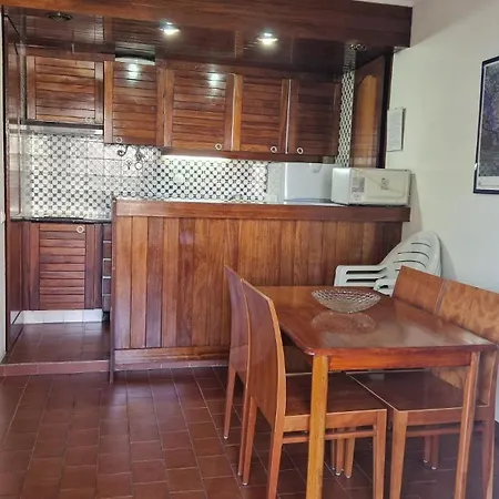 Aparthotel Parque Amendoeiras 2*