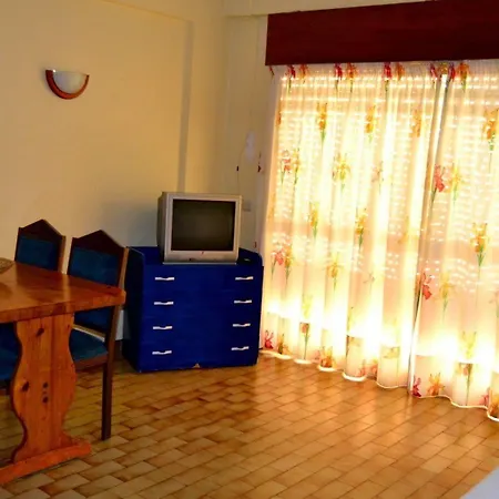 Hotel apartamentowy Parque Amendoeiras