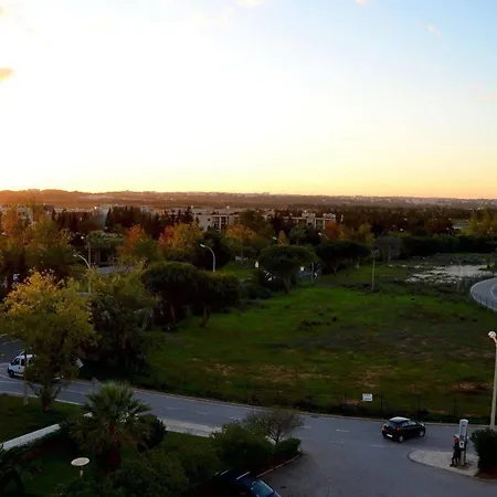 Aparthotel Parque Amendoeiras 2*