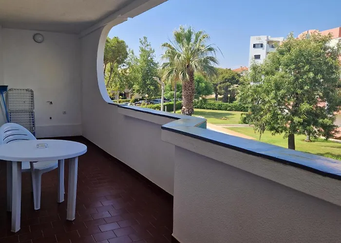 Parque Amendoeiras Ξενοδοχείο με διαμερίσματα Βιλαμούρα