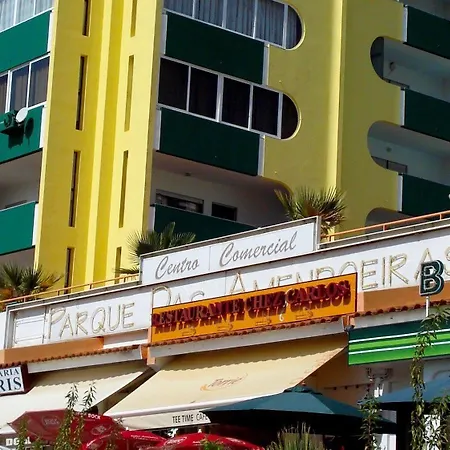 Hotel apartamentowy Parque Amendoeiras 2*