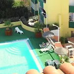 Parque Amendoeiras Aparthotel 2*